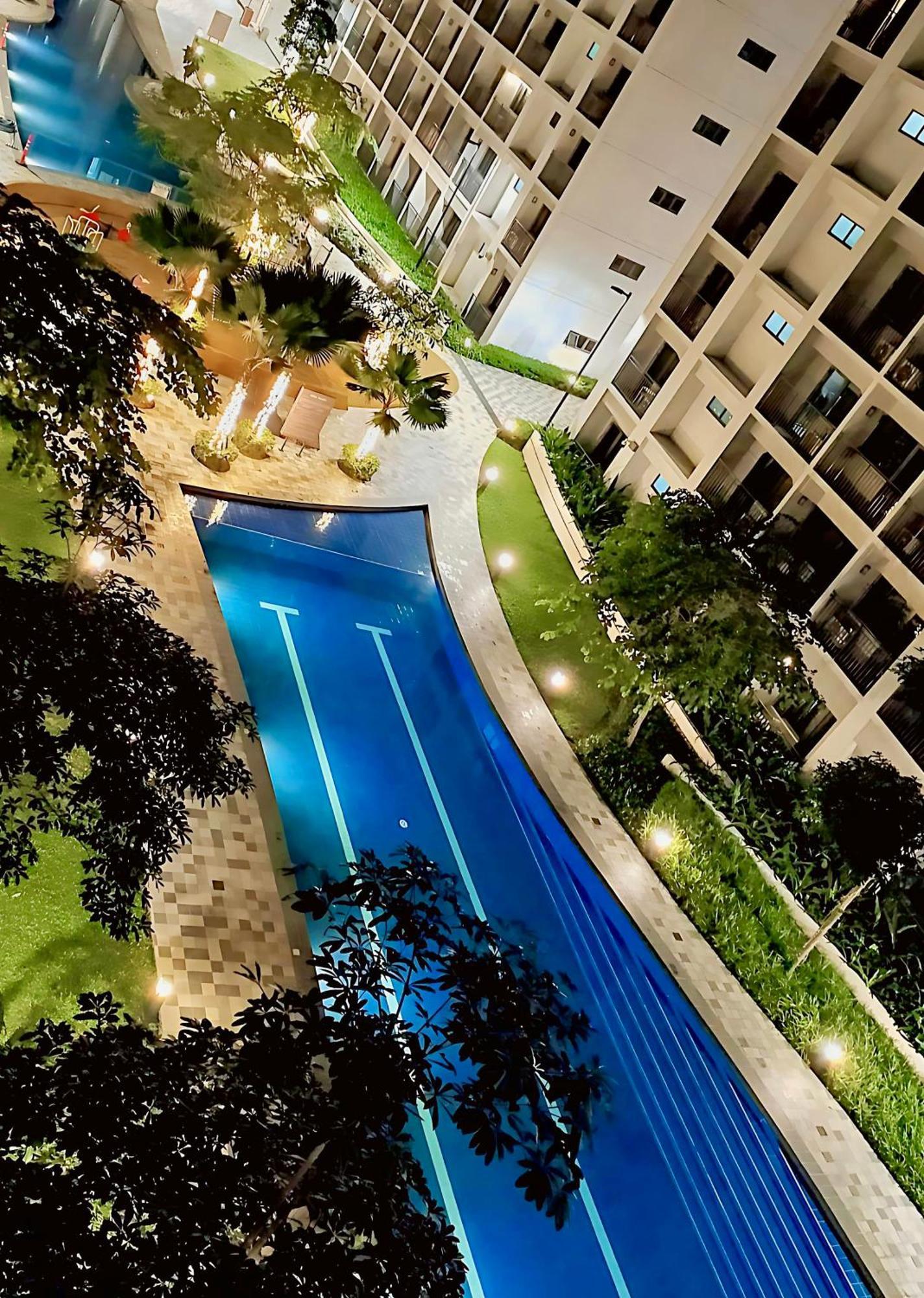 2 Side-By-Side P00L Front Condos, 6 Beds, 2 Cr, 2 Kitchen For 10 Guests At Moa Manila Esterno foto